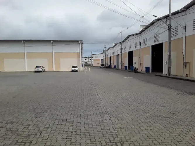 Alugo galpão na Cia Aeroporto