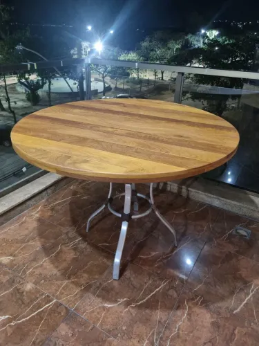 Mesa Redonda Cumaru 1,20 m + Base de Alumínio - R$ 1.500