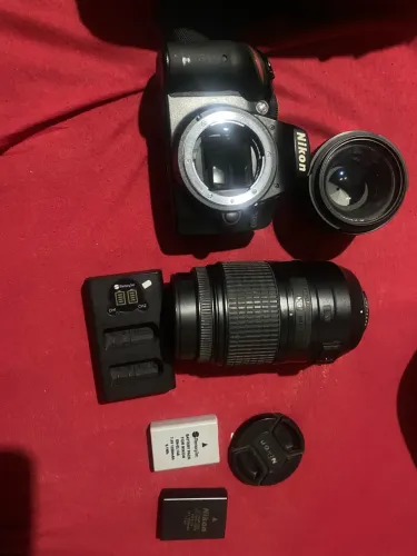 Vende-se câmera Nikon D3200