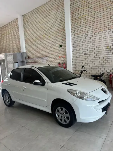 Peugeot 207 Active 1.4 Flex 8V 5P 2014