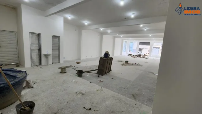 Loja comercial para Locação no Centro, São Gonçalo dos Campos, 2 banheiros 214m² área tota