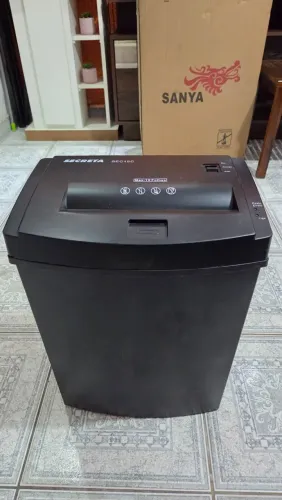Fragmentadora Papel Menno Secreta 15C 15 Folhas 25L Partículas