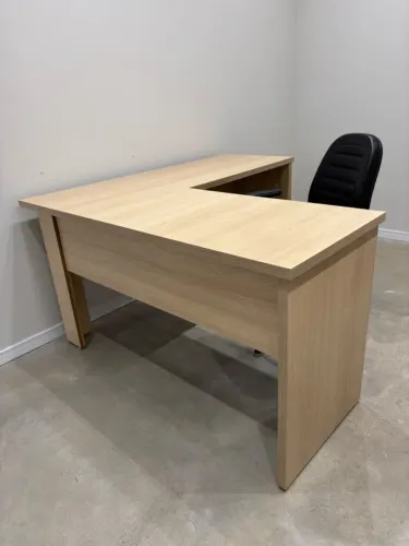 ? MESA EM L PARA ESCRITÓRIO ? SEMINOVA (1 ANO DE USO)