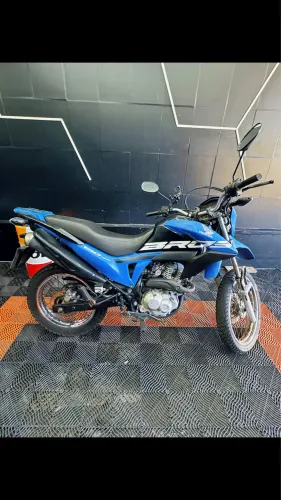 Bros160 - motor fumando