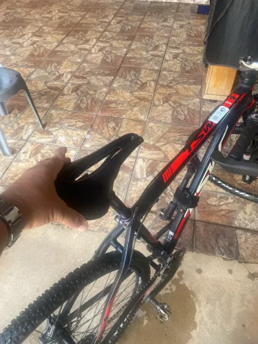 Vende-se Bike TSW Aro 29, quadro 19, relação SLX/Deore