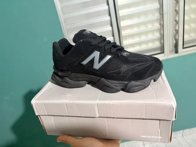 Tênis New Balance 9060 novo