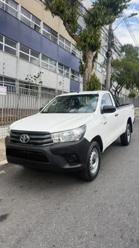 Toyota Hilux CS 4X4 2.8 TDI Diesel Mec. 2021
