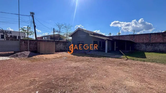 PONTO COMERCIAL PARA LOCAÇÃO NA AVENIDA GUAPORÉ - R$4.000,00