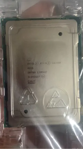 CPU Intel xeon silver 4216 16c 32T 2.1 ghz. Liga 3647