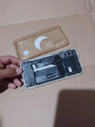 Mi9lite 128g 6ram tem q desbloquear