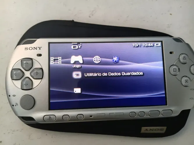 PSP semi novo ( sem caixa!! )