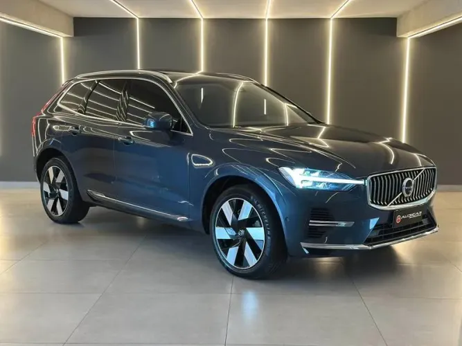 Volvo XC-60 T-8 Ultimate 2.0 AWD (híbrido) 2024