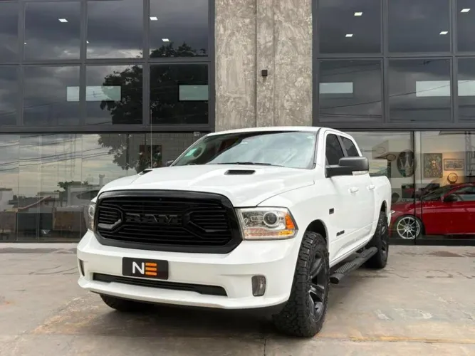 Ram 1500 Limited Night Edition 5.7 4X4 Aut. 2022