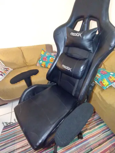 Cadeira gamer moobx ótimo estado