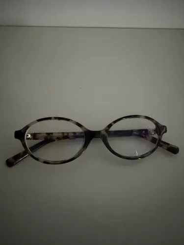 Vendo armação de óculos de grau 