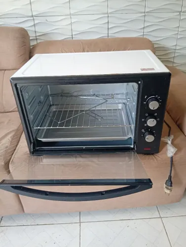 Vendo forno elétrico 60 litros semi novo