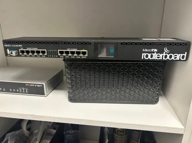Mikrotik RouterBoard RB201