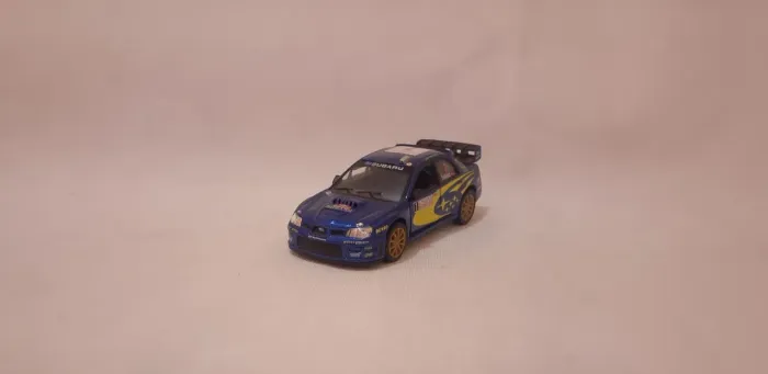 Subaru Impreza Rally em metal