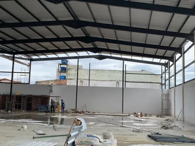 GALPÃO COM 2000M2 DE TERRENO PARA LOCAÇÃO NA AV JURACY MAGALHÃES
