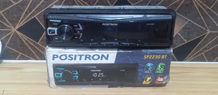 Rádio automotivo Pósitron