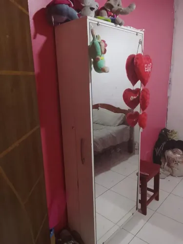 Vendo uma sapateira