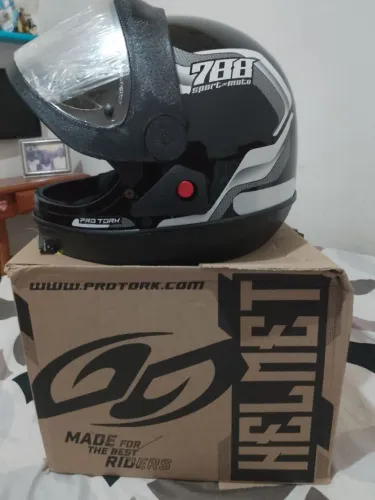 CAPACETE PRO TORK AUTOMÁTICO TAMANHO 56 - NOVO