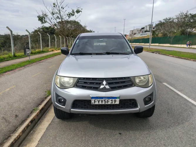 Mitsubishi L200 Triton HLS 2.4 Flex 16V CD Mec. 2015