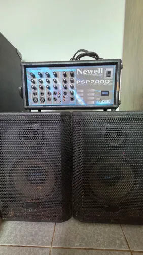 Amplificador + 2 caixas de som