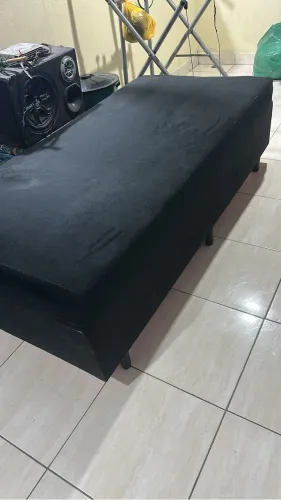 Cama em ótimo estado de conservação Molas ensacadas solteiro na cor preta