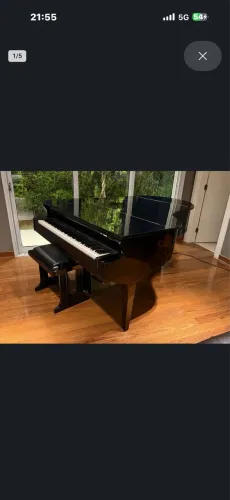 Piano digital P 115 Yamaha com caixaria de piano em MDF medindo 2,00 m x 1,60 m ,