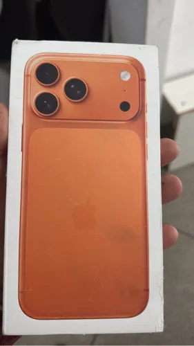 Celular 17 pro Max 256 novo