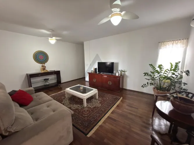 Casa à venda em Campinas, Jardim Bom Retiro, com 3 quartos, com 182 m²