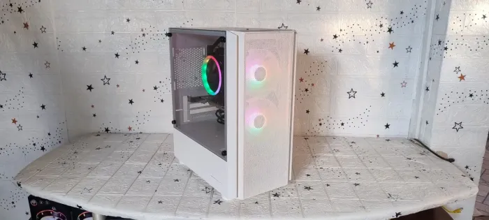 CPU core i3 4160, ssd 256gb, HD 500gb, 8gb Memória ram, fonte 500watts 