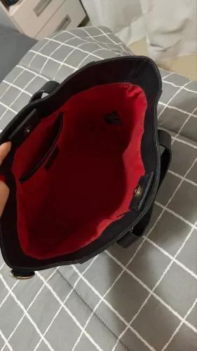 Bolsa Schütz de couro preta