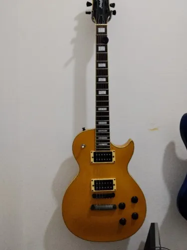 Guitarras e equipamentos 