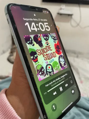iPhone 11