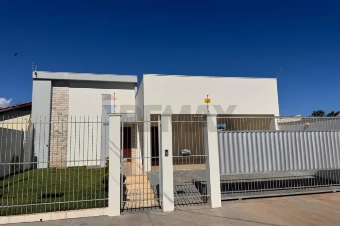 CASA NA LAJE NO JARDIM ITÁLIA