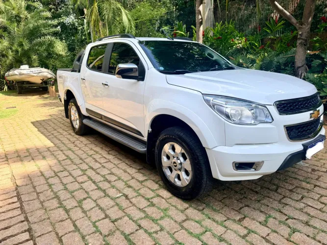Chevrolet S10 Pick-up LTZ 2.5 Flex 4X4 CD 2015