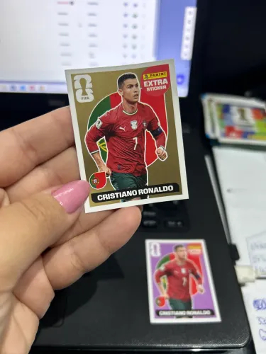Vendo stickers OURO e ROXA da COPA 