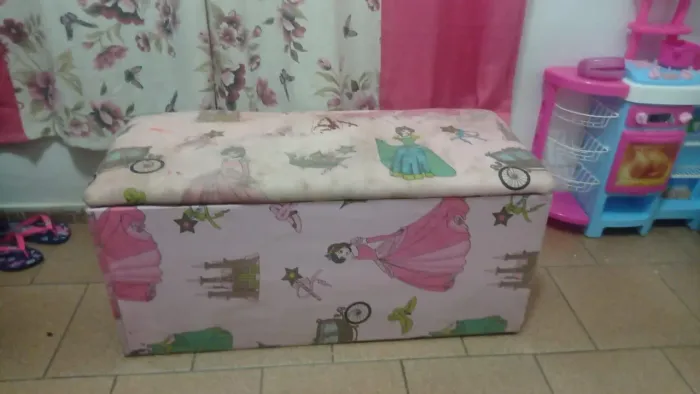 Baú de brinquedo