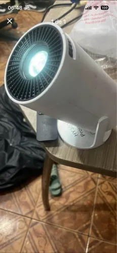 Projetor HY300 de 120 polegadas com Android