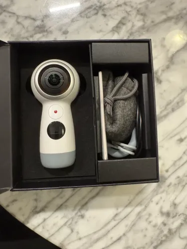 Câmera Gear 360