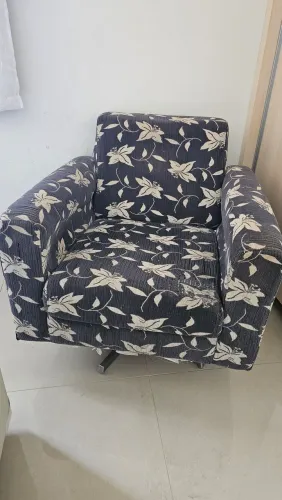 2 Poltronas giratórias