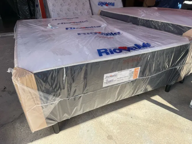 CAMA BOX DE CASAL NA MALHA FRIA COM ESPUMA D28