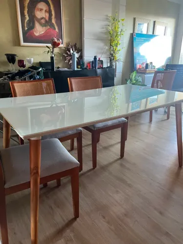 Mesa de jantar 1,60 X 0,90