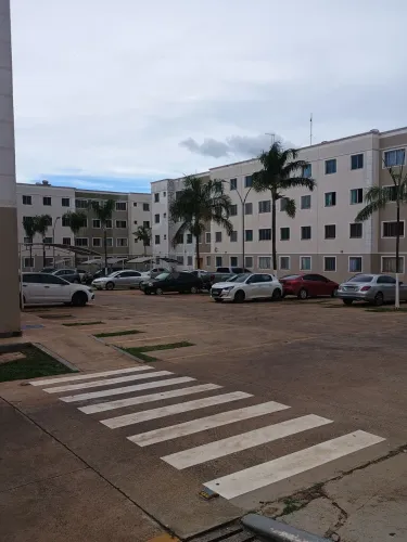 Vendo Apartamento com quintal.
