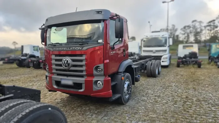 Volkswagen Constellation 26.260 6x2 2026