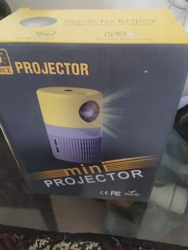 Mini Projetor YT400