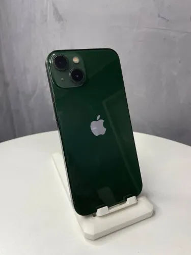iPhone 13 128GB / troco por iPhone 11 ou superior + volta