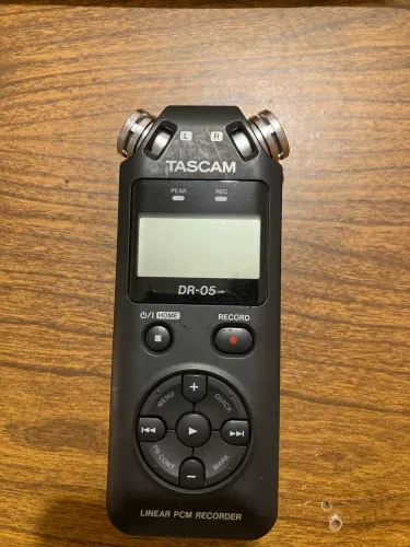 Tascam DR-05 Gravador Profissional 